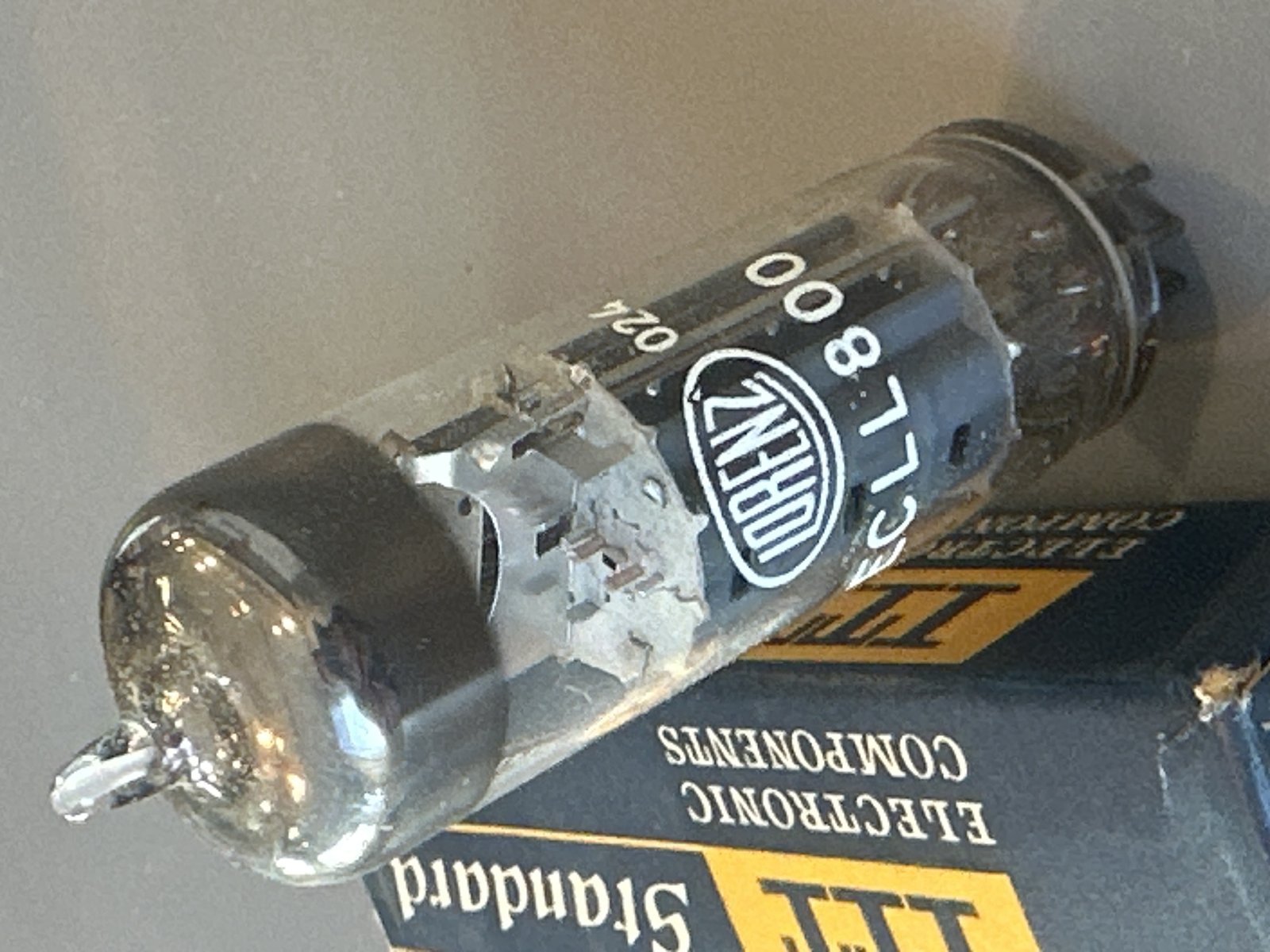 Tube foto