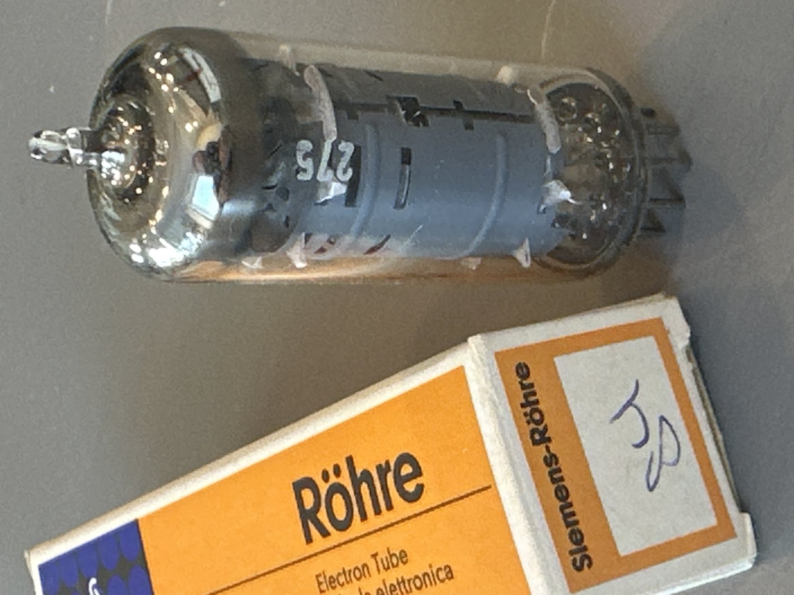 Tube foto