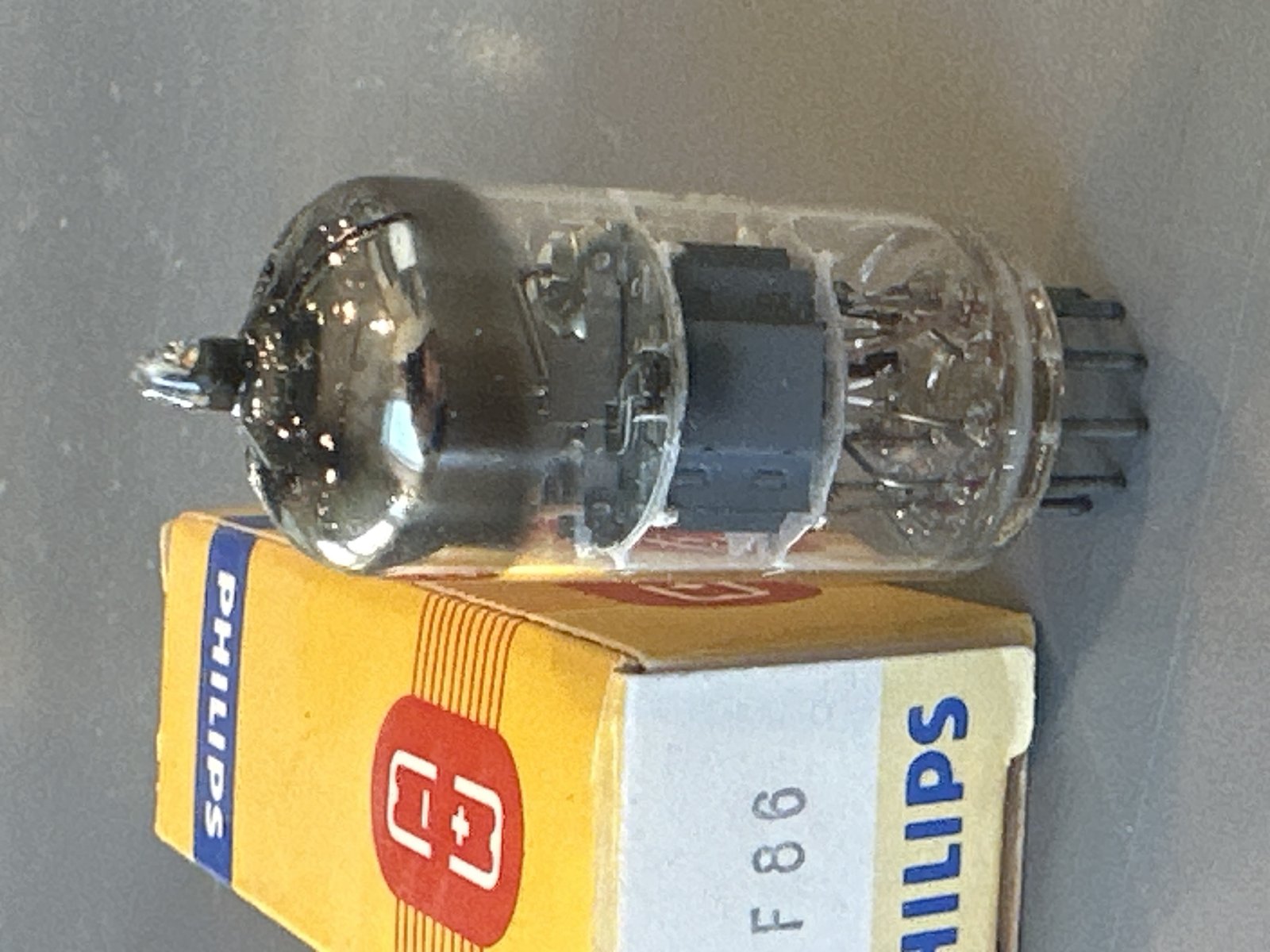 Tube foto