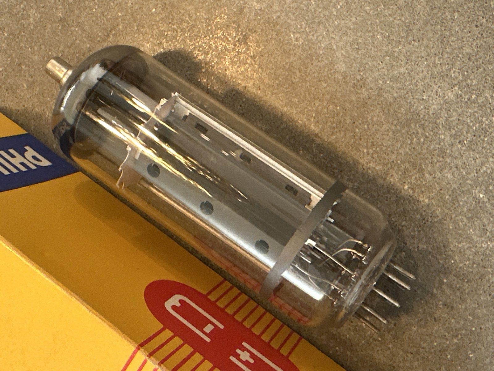Tube foto